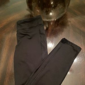 OLD NAVY BLACK LEGGINGS FOR SALE!! 🖤🖤